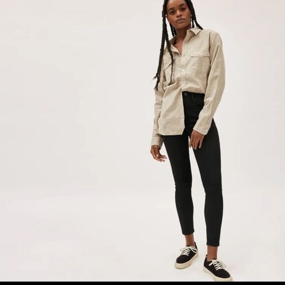 Everlane Midrise Skinny Jean in Black - Picture 3 of 4
